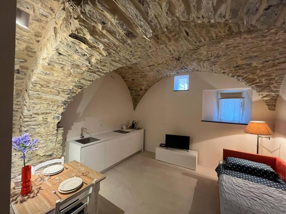 Studio Pietra E Charme Diano San Pietro المظهر الخارجي الصورة