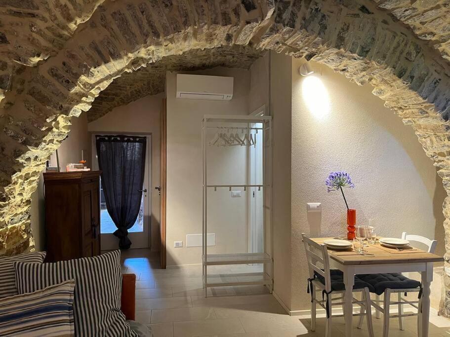 Studio Pietra E Charme Diano San Pietro المظهر الخارجي الصورة